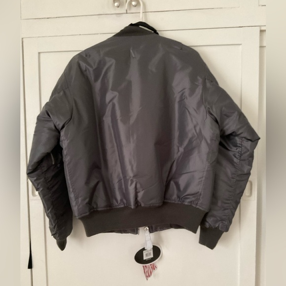 Atlas movie bomber jacket, men’s S. Hat included as a bonus. Tags attached. - Picture 2 of 6